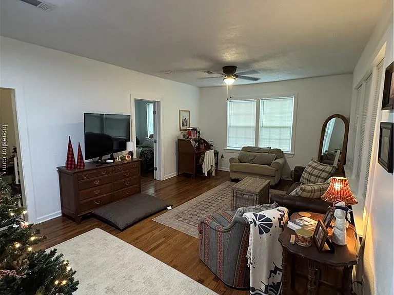1300 Antone St — Photo 17