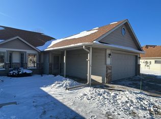 6427 Bandel Hills Ln NW, Rochester, MN 55901