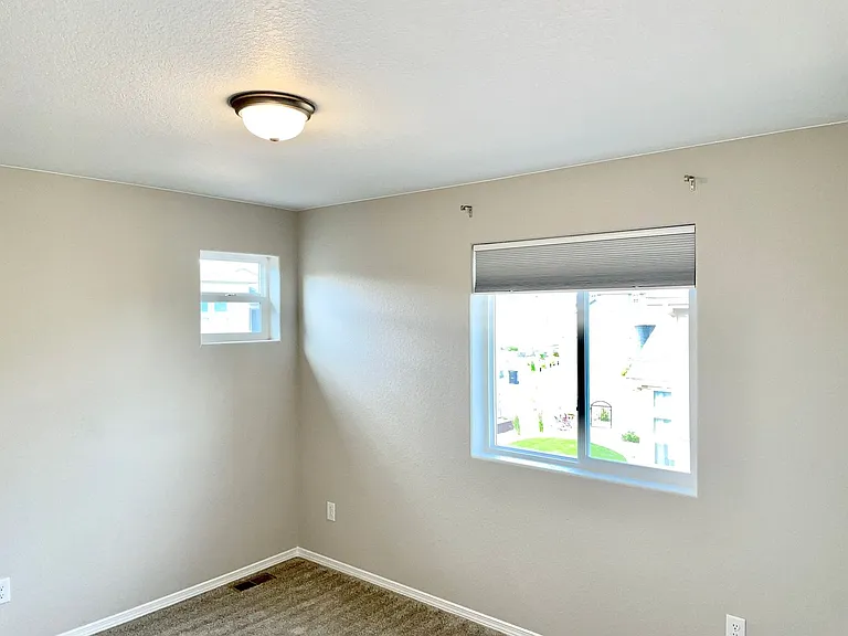 5758 Griffin Dr — Photo 37