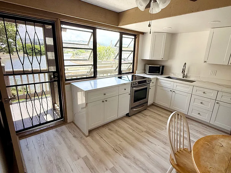 310 Kamehameha Hwy — Photo 1