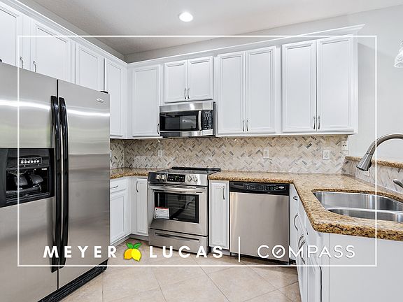 3rd image of 245 E Bay Cedar Cir