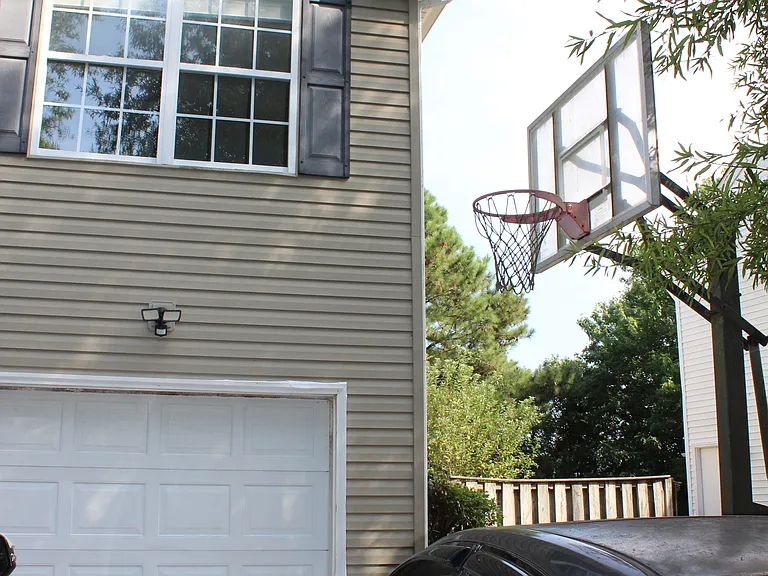 1740 Bernstein Dr — Photo 29