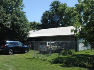 100 S Frazier Ave, Ash Grove, MO 65604