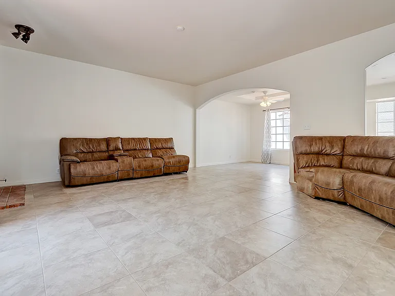 511 N Elena Ave #B — Photo 7