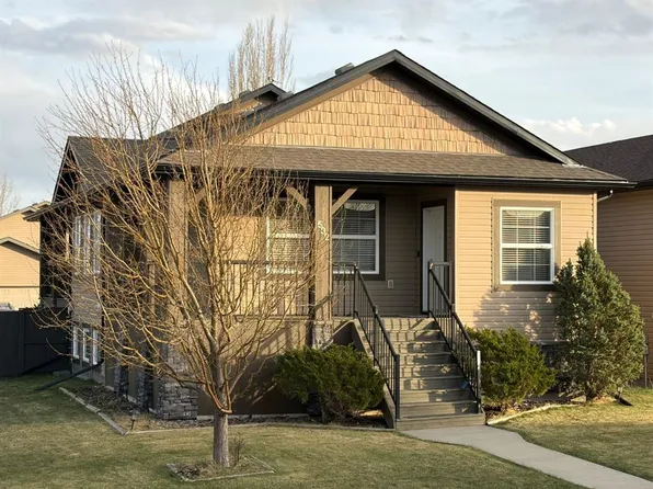532 NE Sunridge Cres W, Lethbridge, AB T1J 0T1