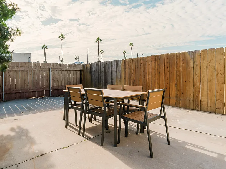 678 Ash Ave #B — Photo 10