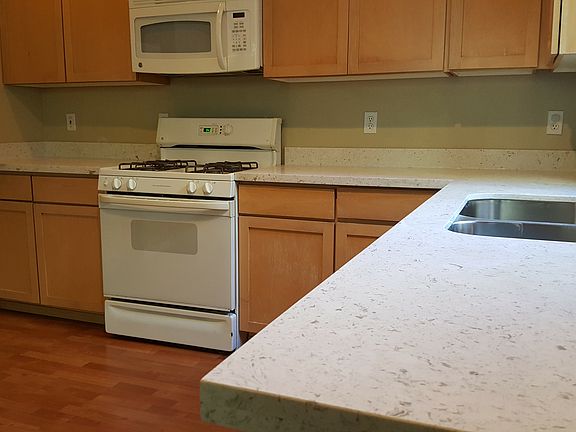 3rd image of 14328 NE 186th Pl