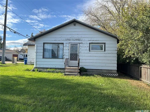 514 Main STREET, Moosomin, SK S0G 3N0