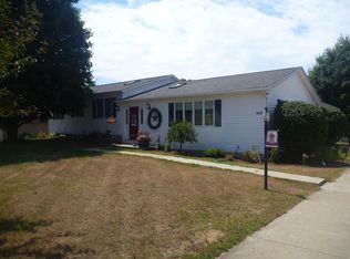 1848 Lakeland Dr, Fairview, PA 16415