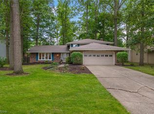 17069 Partridge Dr, Strongsville, OH 44136