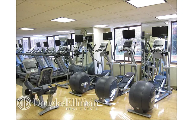 Rented by Douglas Elliman | media 25