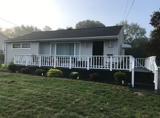 3986 Highland Dr, Mogadore, OH 44260