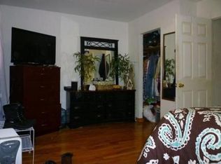 348 W 52nd St, New York, NY 10019