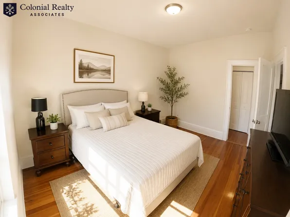 1461 Beacon St, Brookline, MA