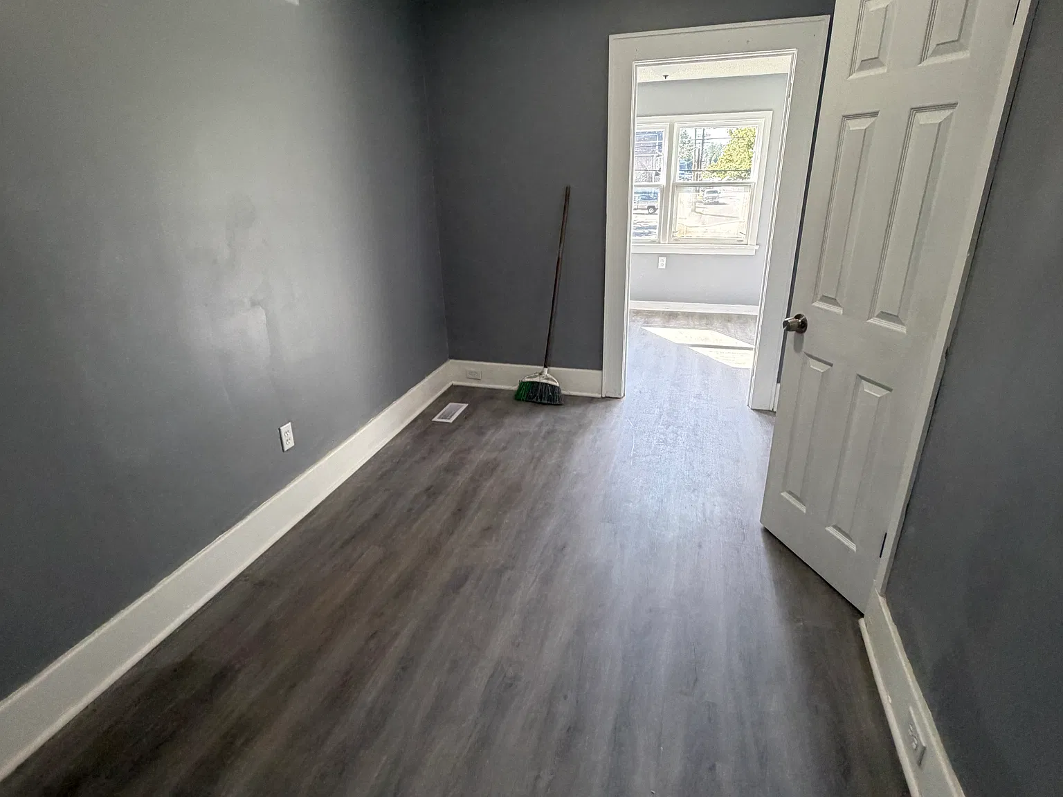 4 bed, 1888 sqft, $1,350 — Photo 3