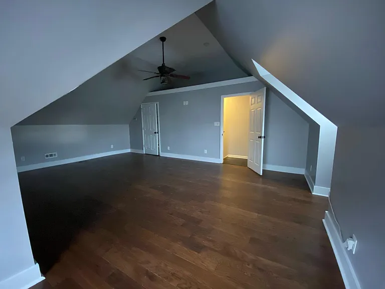 1914 Brown Ave — Photo 13