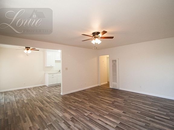 3rd image of 1223 W Rosewood Ct