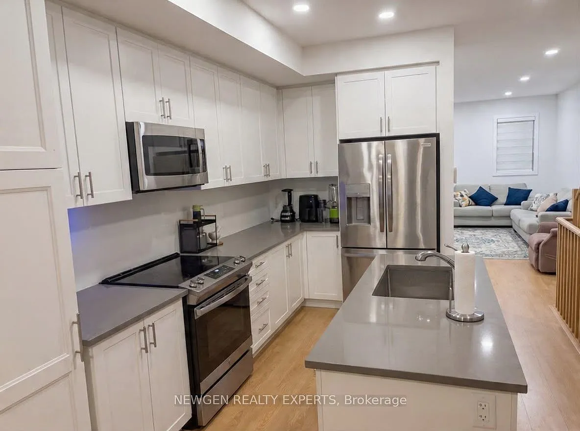 4 bed, $3,400 — Photo 2