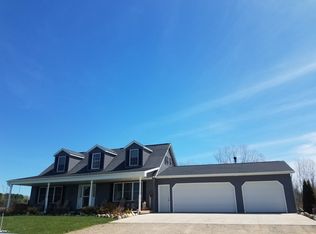 602 Mourning Dove Rd, Little Suamico, WI 54141