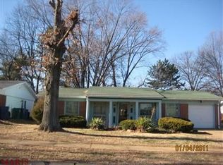 2675 Derhake Rd, Florissant, MO 63033