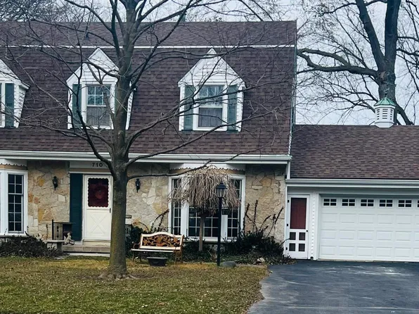 710 Brown St, Saint Clair, MI 48079