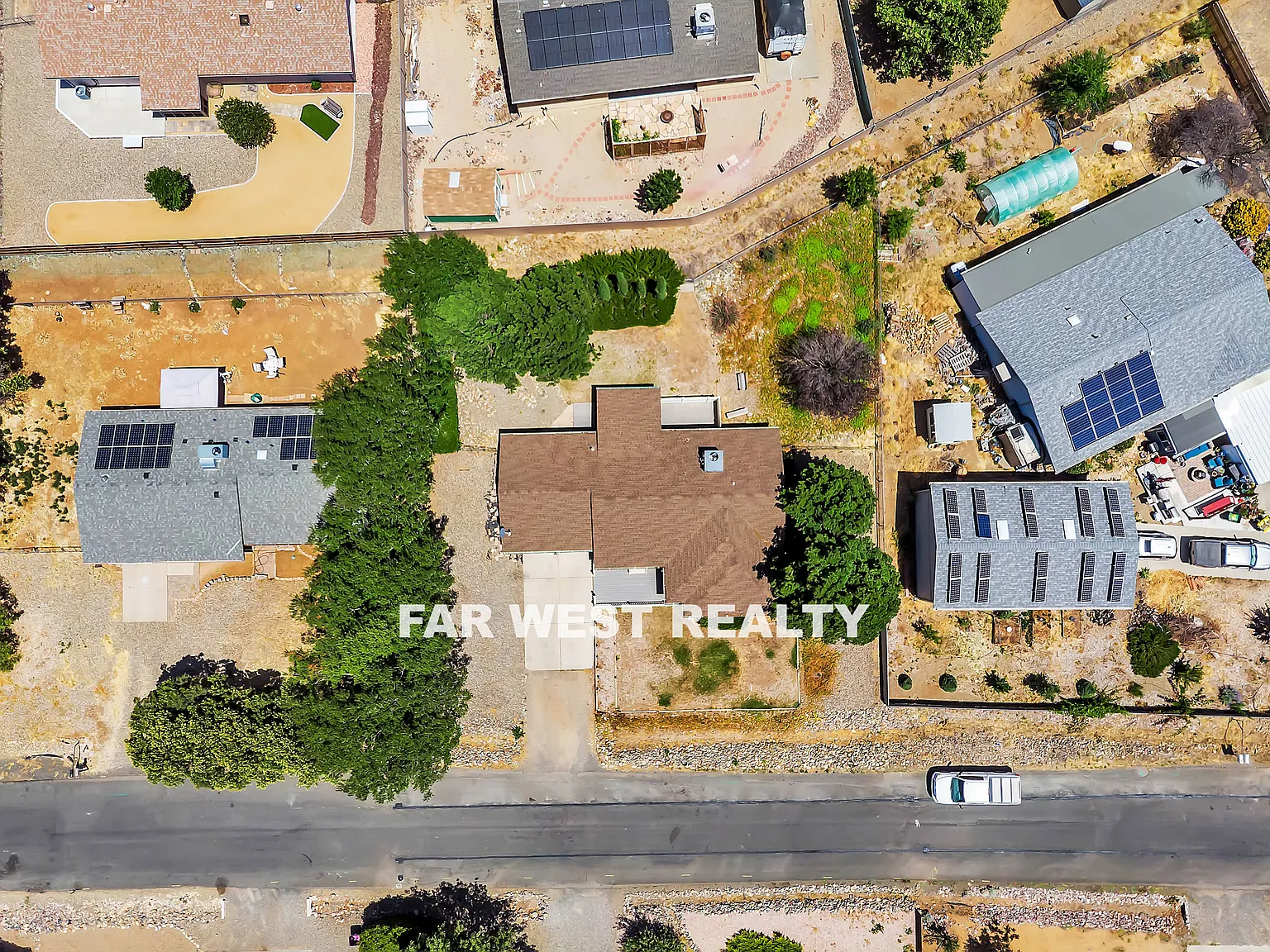 3 bed, 1239 sqft, $1,900 — Photo 3