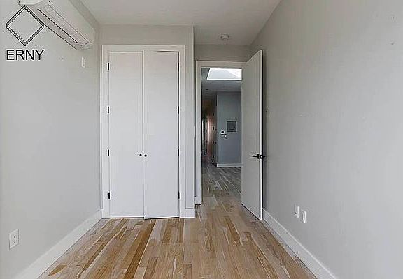 5th image of 775 Hart St #3R