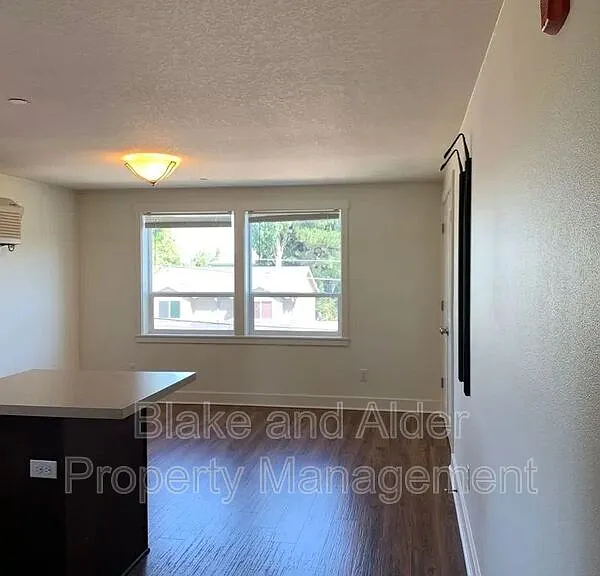 8211 N Montana Ave #C — Photo 5