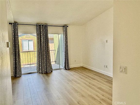 3rd image of 2612 Avenida Del Vis APT 203