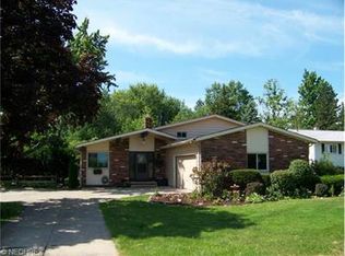 2876 Grafton Rd, Brunswick, OH 44212