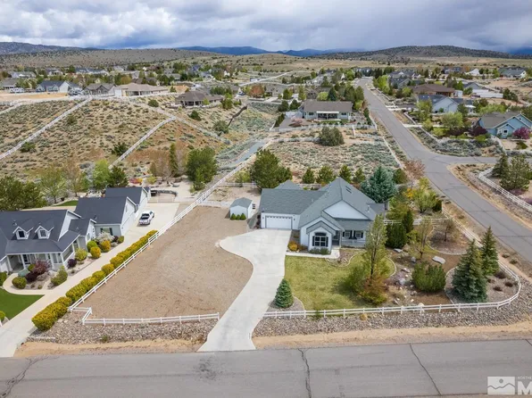 2625 Skyline Dr, Minden, NV 89423