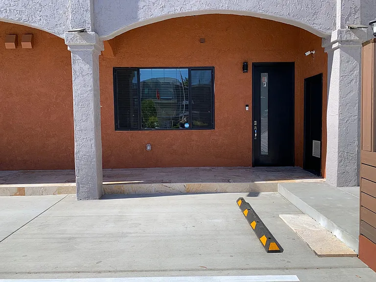 4730 Mission Bay Dr #F — Photo 20