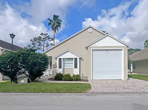 517 Twin Lakes Dr, Titusville, FL 32780