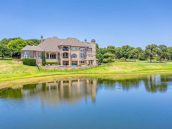3rd image of 1216 Saddlebrook Way