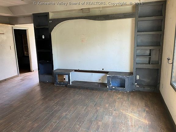 5th image of 1901 7th Ave