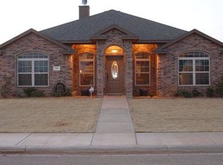 708 N 6th St, Wolfforth, TX 79382