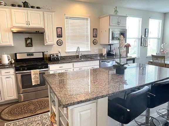 4th image of 2164 Preakness Pl