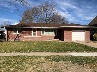 521 S East St, Broken Bow, NE 68822