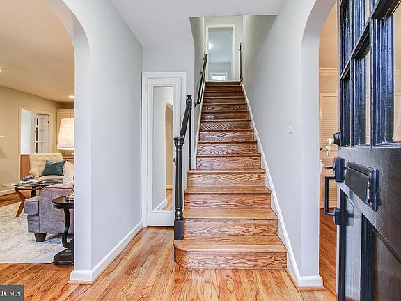3rd image of 8603 Irvington Ave