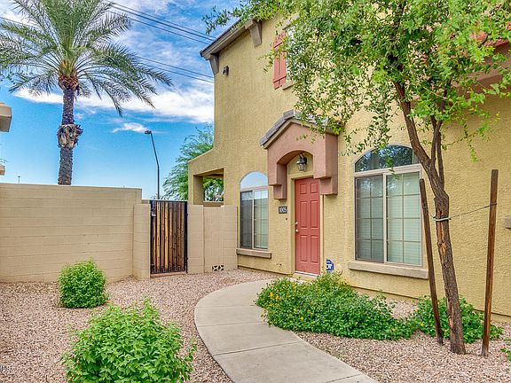 3rd image of 2401 E RIO SALADO Parkway #1005