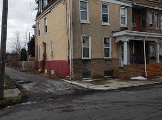 318 Parker St, Chester, PA 19013