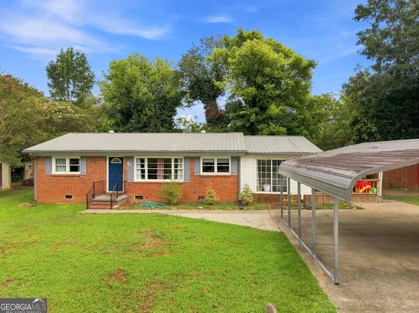 1517 Lee Ave, Oxford, AL 36203