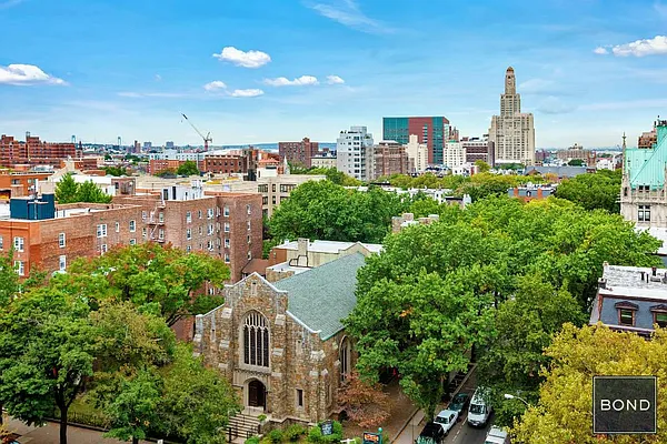 Sold by Bond New York | media 15