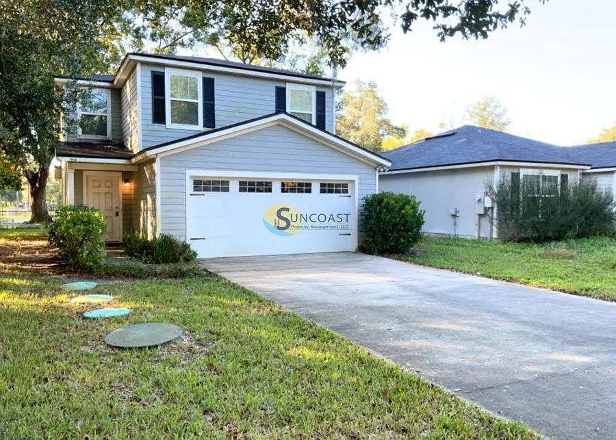 Coming Soon! Spacious 3BR Home Near Riverside — Photo 2
