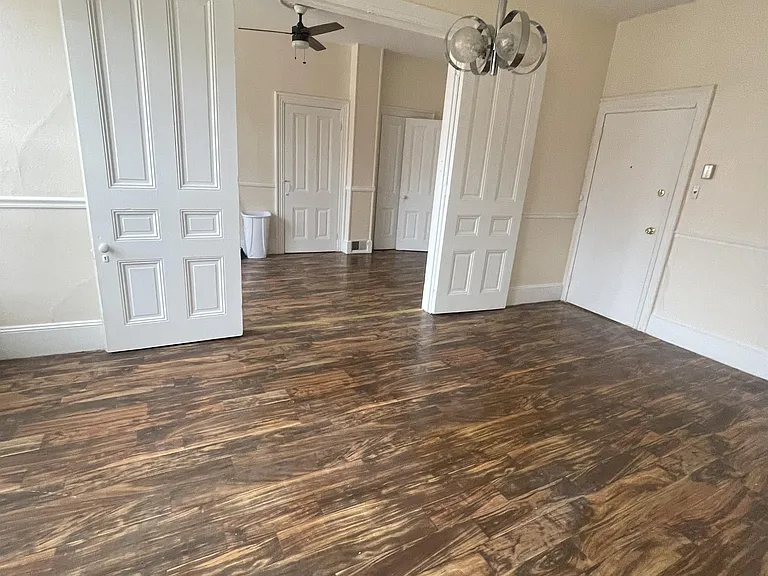 82-84 Market St #3 — Photo 3