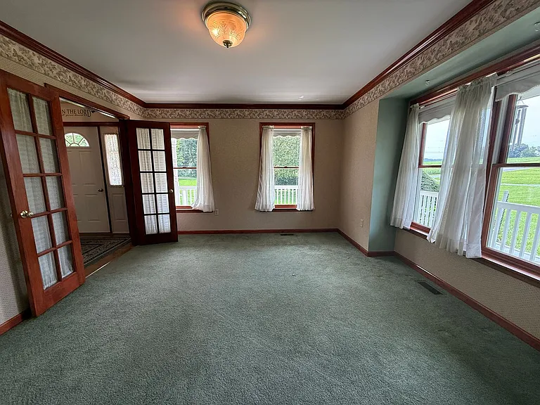 1695 Louser Rd — Photo 6