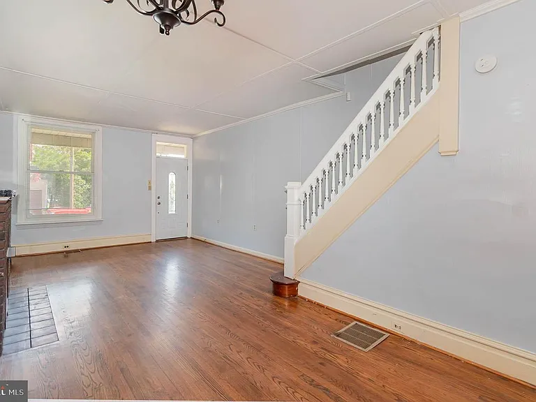 2172 Brookwood St — Photo 7