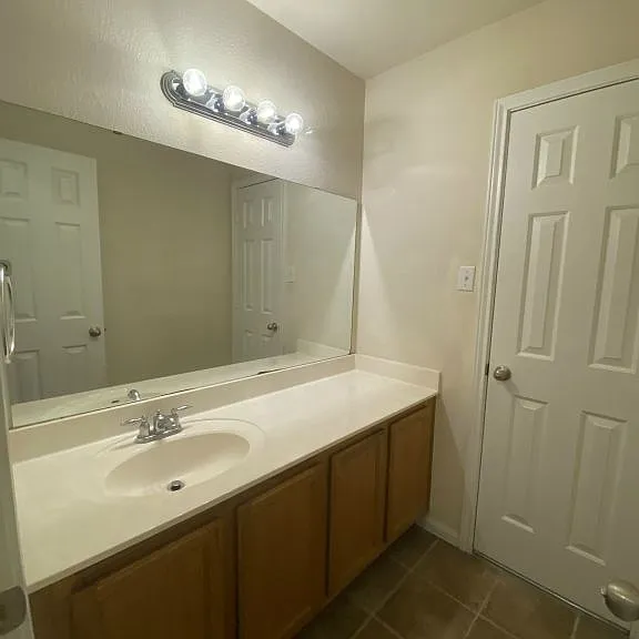 6111 Graphite Dr — Photo 30