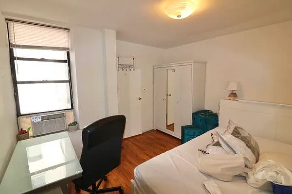 Rented by Oxford Property Group | media 18