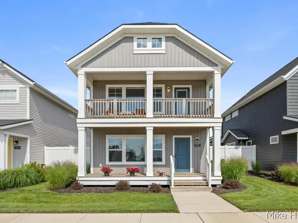 7892 Greendale Dr, Byron Center, MI 49315